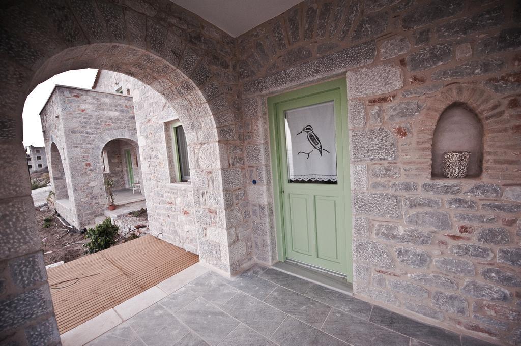 Alkyon Seaside Studios Néon Oítilon Extérieur photo